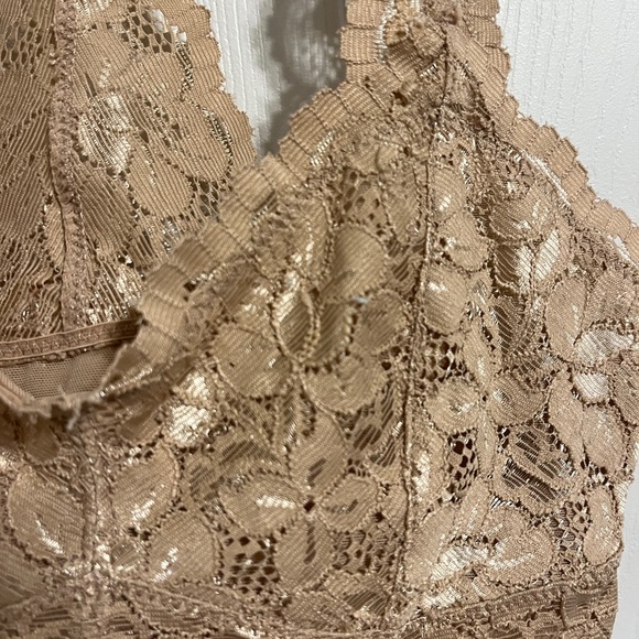 American Threads Bralette - Picture 3 of 6